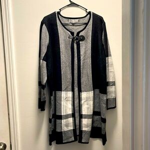 Very nice long sweat Size 2x by Kasper